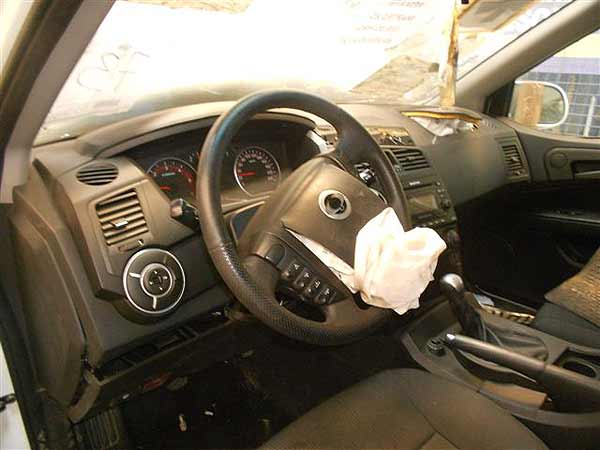 PUERTA Ssangyong ACTYON 2013  USADA  EN DESARME