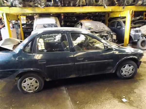  Chevrolet CORSA 2004    EN DESARME