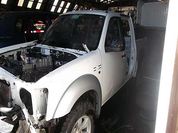 PATA GUACHA CAMIóN Ford RANGER 2009  USADA  EN DESARME