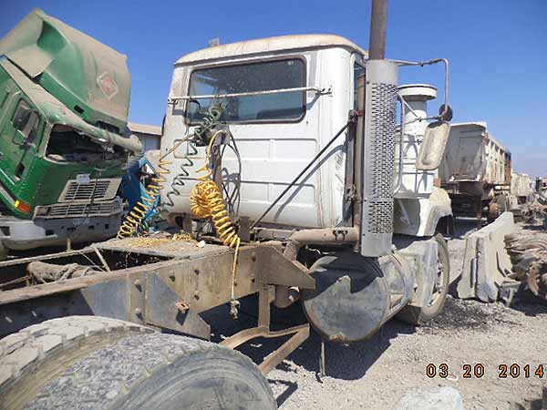 CABINA Mack RD-688-S 1998  USADA  EN DESARME