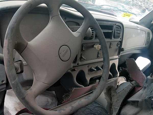  Freightliner M2-106 2010    EN DESARME