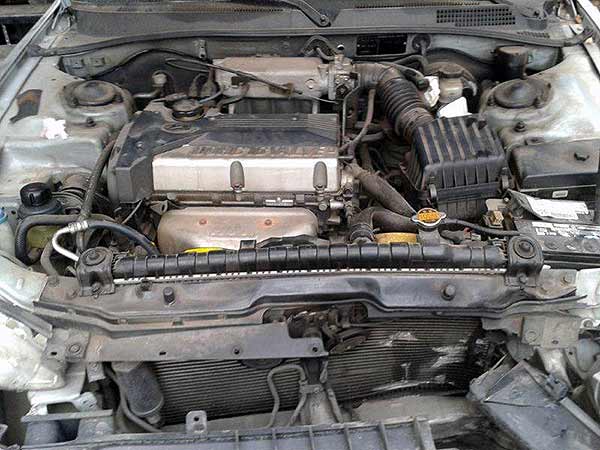  Hyundai SONATA 2002    EN DESARME