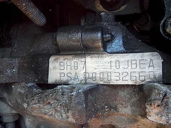 LLANTA Peugeot EXPERT 2013  USADA  EN DESARME