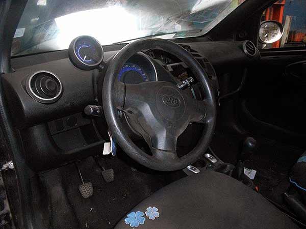 FOCO BYD F0 2011  USADO  EN DESARME