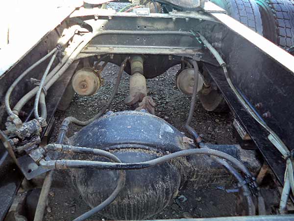 ESTANQUE ACUMULADOR DE AIRE Freightliner FL80 1997  USADO  EN DESARME