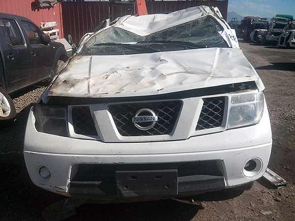  Nissan NAVARA 2011    EN DESARME