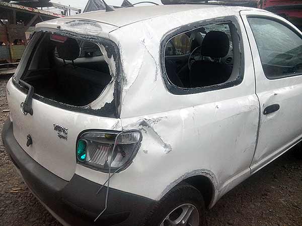  Toyota YARIS 2004    EN DESARME