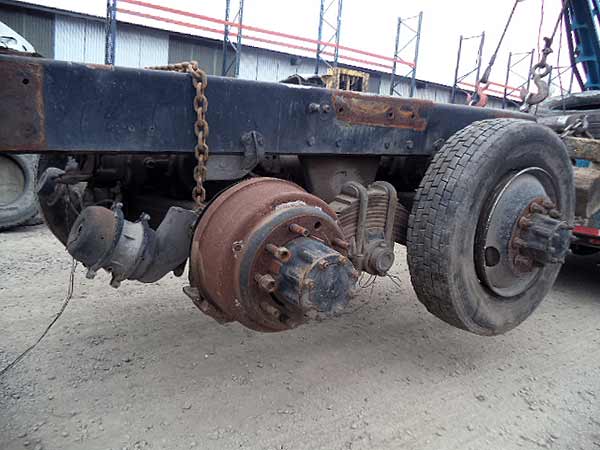 TOLVA Mack CH 1996  USADA  EN DESARME