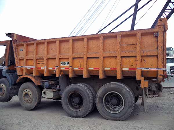  Renault KERAX 2004    EN DESARME