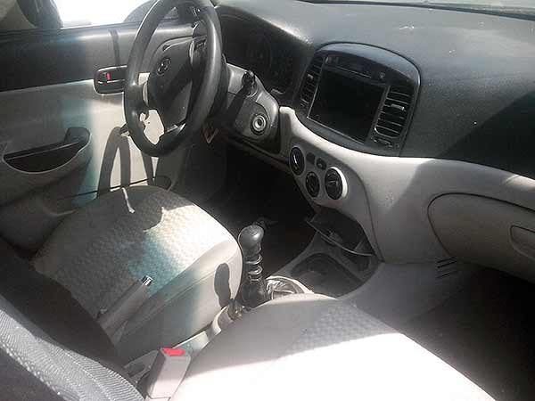  Hyundai ACCENT 2011    EN DESARME