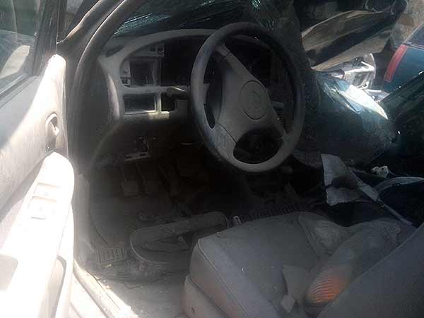  Mazda B2900 2002    EN DESARME