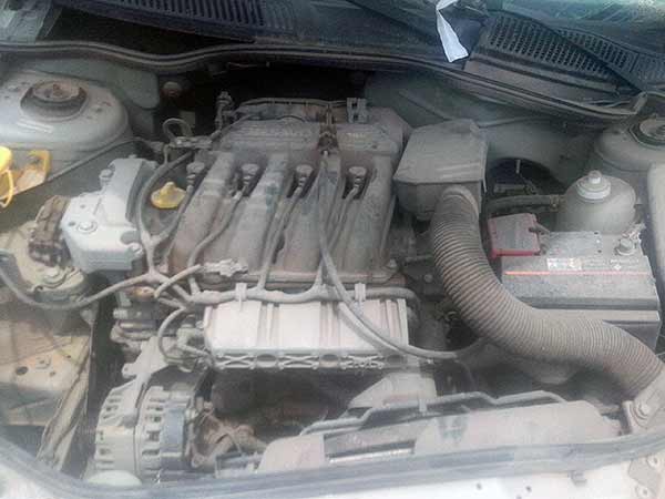  Renault MEGANE 2008    EN DESARME