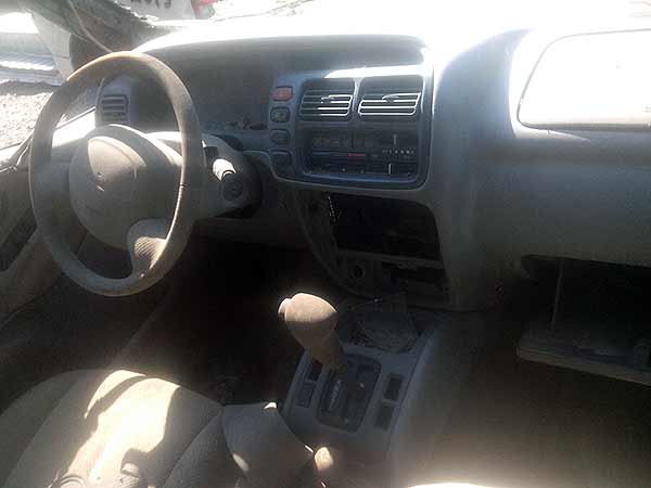  Suzuki GRAND NOMADE 2000    EN DESARME