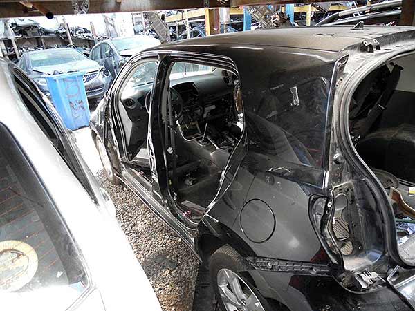  Toyota URBAN 2013    EN DESARME