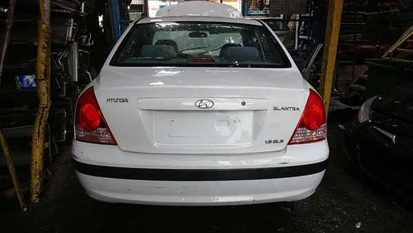  Hyundai ELANTRA 2006    EN DESARME