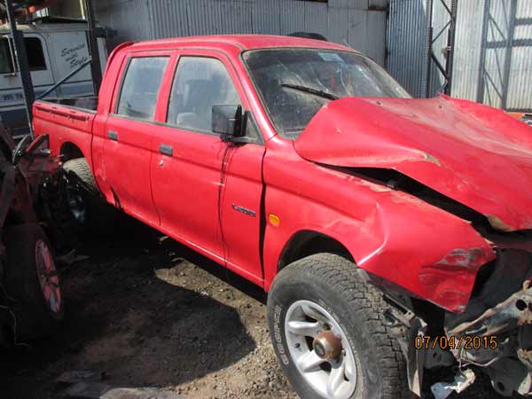  Mitsubishi L200 2001    EN DESARME