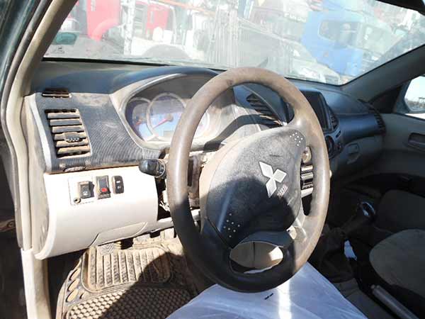  Mitsubishi L200 2008    EN DESARME