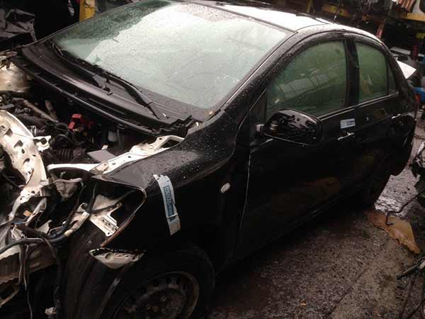  Toyota YARIS 2013    EN DESARME