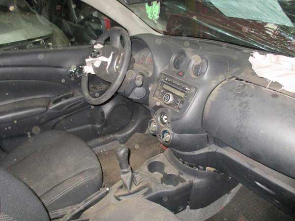  Nissan VERSA 2014    EN DESARME