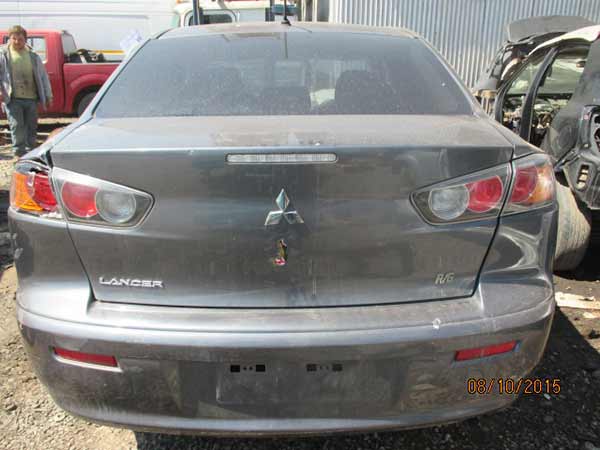 CARROCERíA PARA CAMIóN Mitsubishi LANCER 2012  USADA  EN DESARME