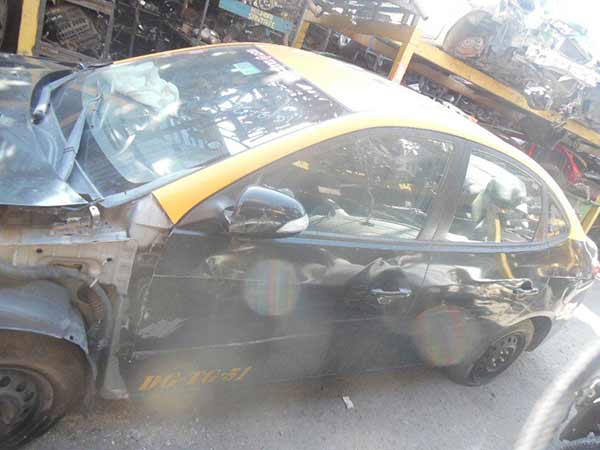 CULATA Hyundai ELANTRA 2011  USADA  EN DESARME