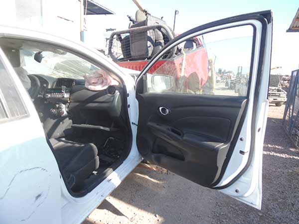  Nissan VERSA 2016    EN DESARME