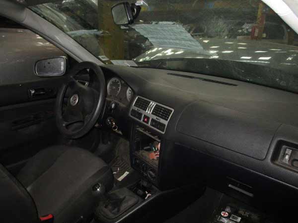  Volkswagen BORA 2009    EN DESARME