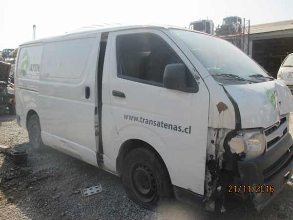  Toyota HIACE 2013    EN DESARME