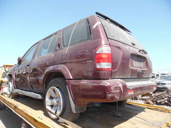 Nissan PATHFINDER 2002    EN DESARME