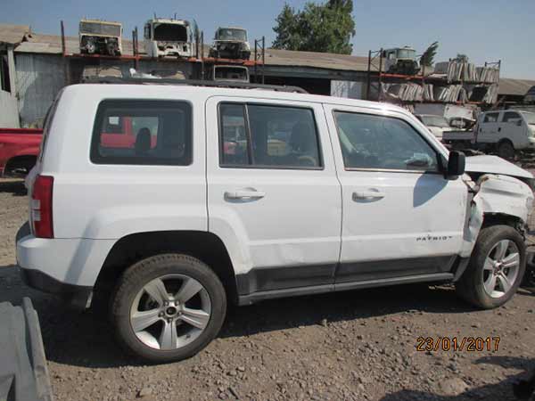 LLANTA Jeep PATRIOT 2013  USADA  EN DESARME
