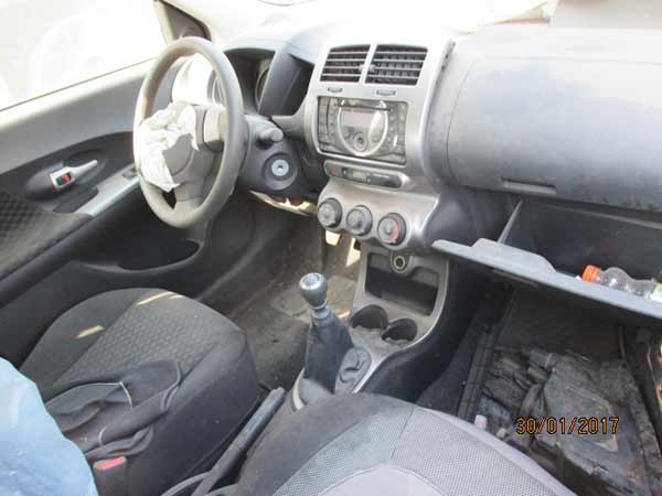  Toyota URBAN 2012    EN DESARME