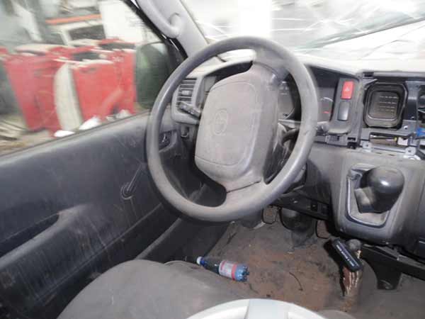  Toyota HIACE 2014    EN DESARME