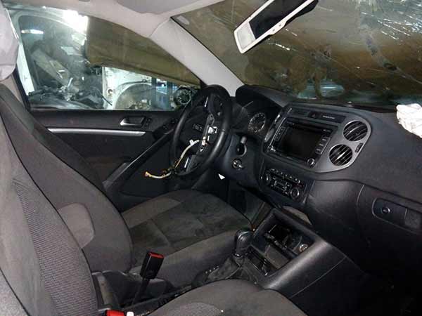 CARROCERíA PARA CAMIóN Volkswagen TIGUAN 2014  USADA  EN DESARME
