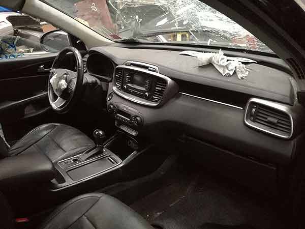  Kia SORENTO 2015    EN DESARME