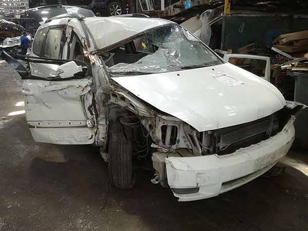  Kia GRAND CARNIVAL 2013    EN DESARME