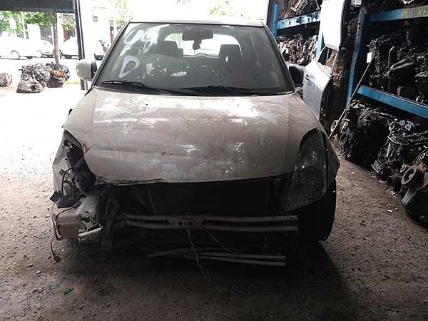 VIDRIO Suzuki SWIFT 2010  USADO  EN DESARME