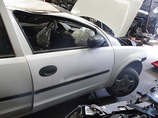  Chevrolet CORSA 2004    EN DESARME