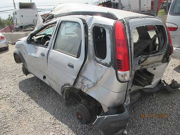 PUERTA Daihatsu TERIOS 2007  USADA  EN DESARME