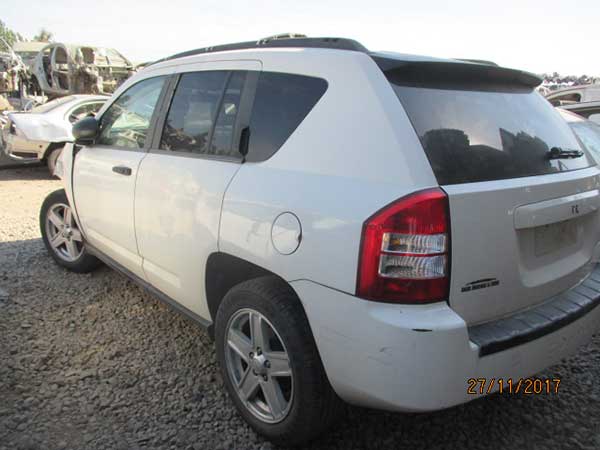 FOCO Jeep COMPASS 2007  USADO  EN DESARME