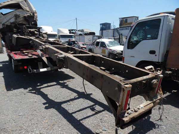 CARROCERíA FRIGORíFICA Hino FG 2013  USADA  EN DESARME