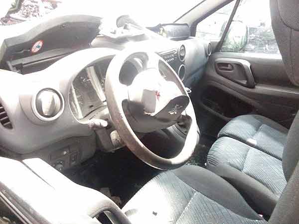  Peugeot PARTNER 2012    EN DESARME