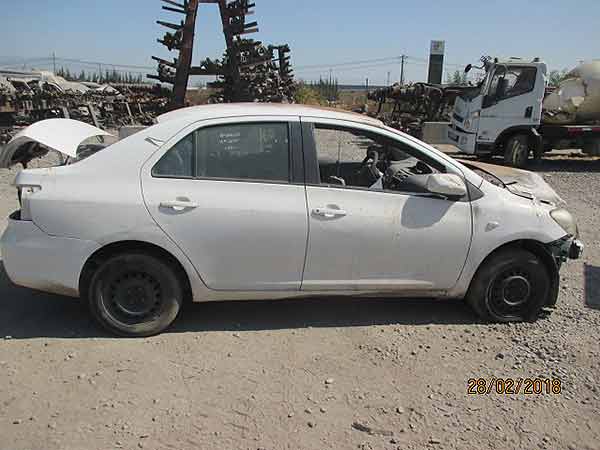  Toyota YARIS 2006    EN DESARME