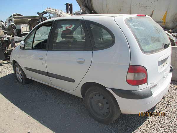 FOCO Renault SCENIC 2005  USADO  EN DESARME