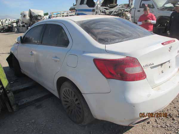  Suzuki KIZASHI 2013    EN DESARME