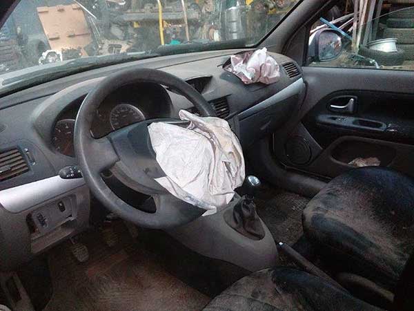  Renault SYMBOL 2013    EN DESARME