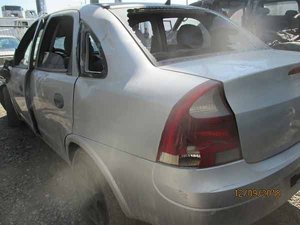  Chevrolet CORSA 2002    EN DESARME