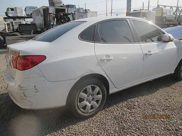  Hyundai ELANTRA 2009    EN DESARME