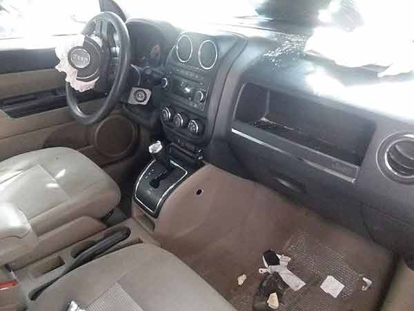  Jeep COMPASS 2012    EN DESARME