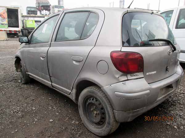  Toyota YARIS 2004    EN DESARME