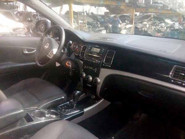 Ssangyong KORANDO 2014    EN DESARME